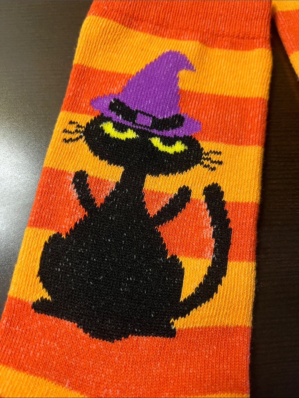 Cat Gothic Halloween Witch Hats Socks - Picture 4 of 5